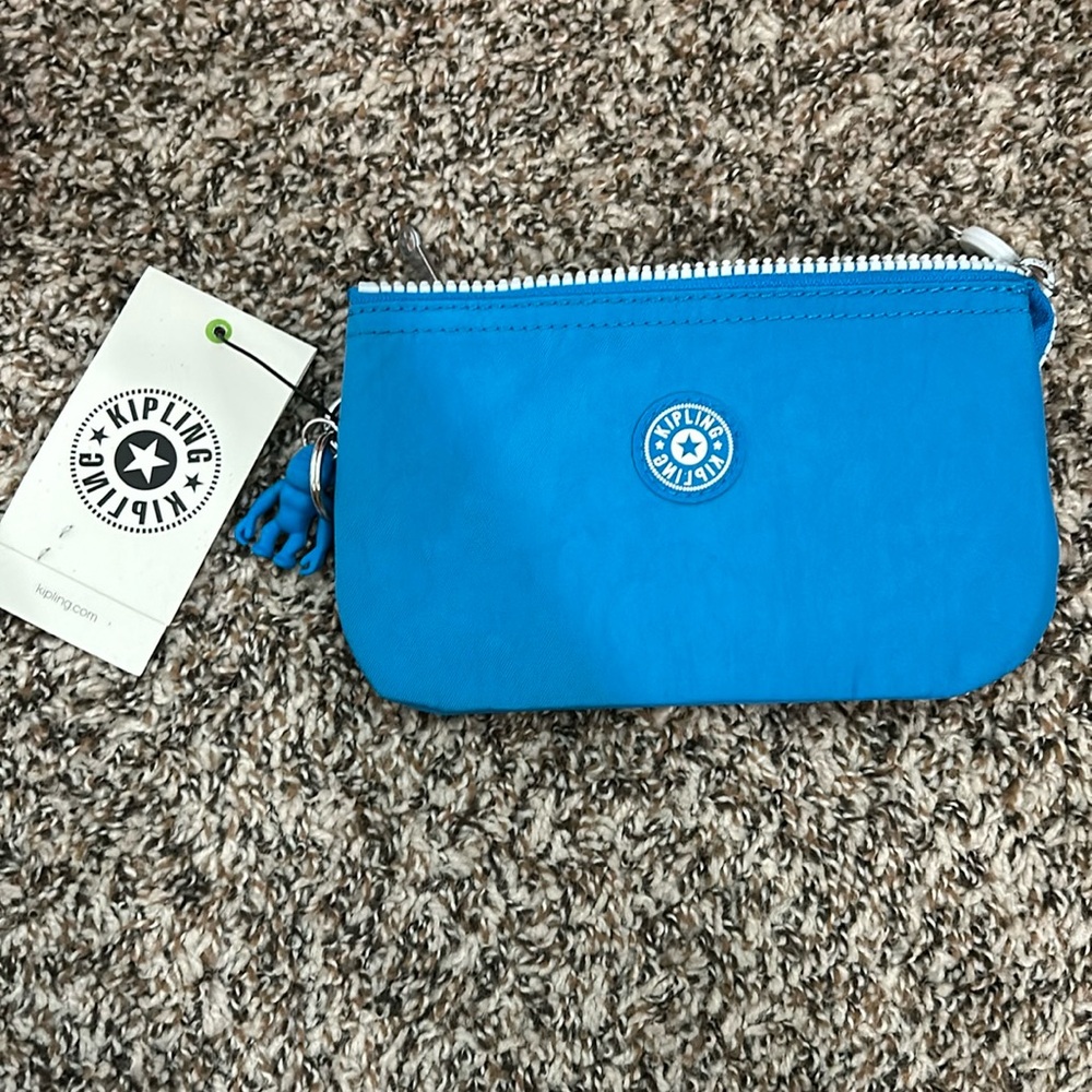 💙NWT EAGER BLUE KIPLING ZIPPY